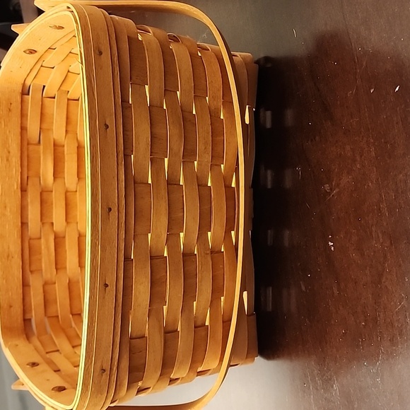 1998 Longaberger Cake Basket - Picture 3 of 6